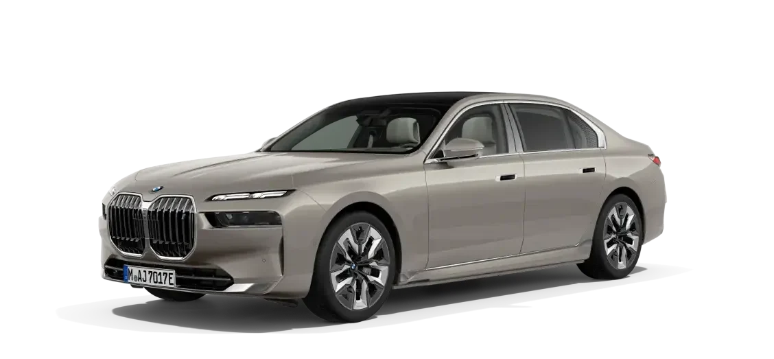 Kaltenbach Gruppe – Eine beigefarbene BMW-Luxuslimousine mit schlankem Design, großem Kühlergrill, scharfen Scheinwerfern und Leichtmetallrädern, von vorne links gesehen auf weißem Hintergrund. – BMW, MINI, KIA, BMW Motorrad & Honda Motorrad Partner in NRW