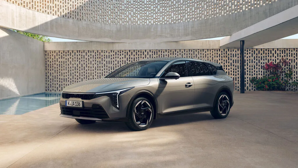 Kia K4 Sand