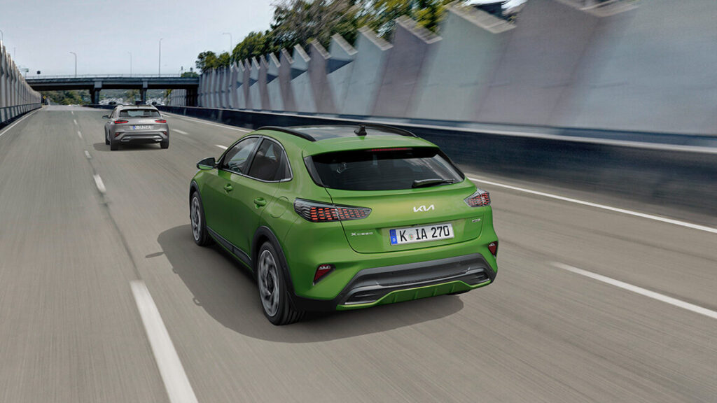 Die Kia XCeed Geschwindigkeitsregelanlage in Nutzung.